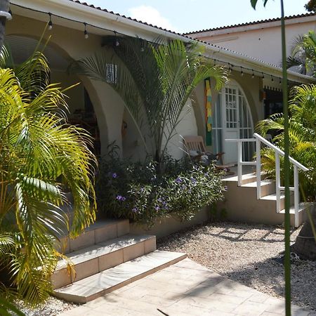 Bananas Apartments Adults Only Palm Beach Ngoại thất bức ảnh