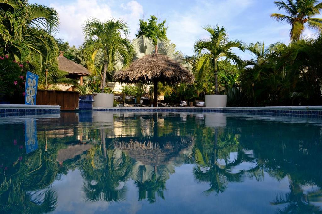 Bananas Apartments Adults Only Palm Beach Ngoại thất bức ảnh