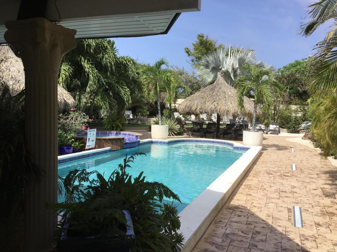Bananas Apartments Adults Only Palm Beach Ngoại thất bức ảnh